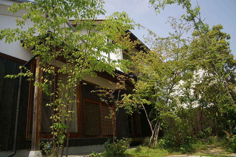 小割の石の庭
