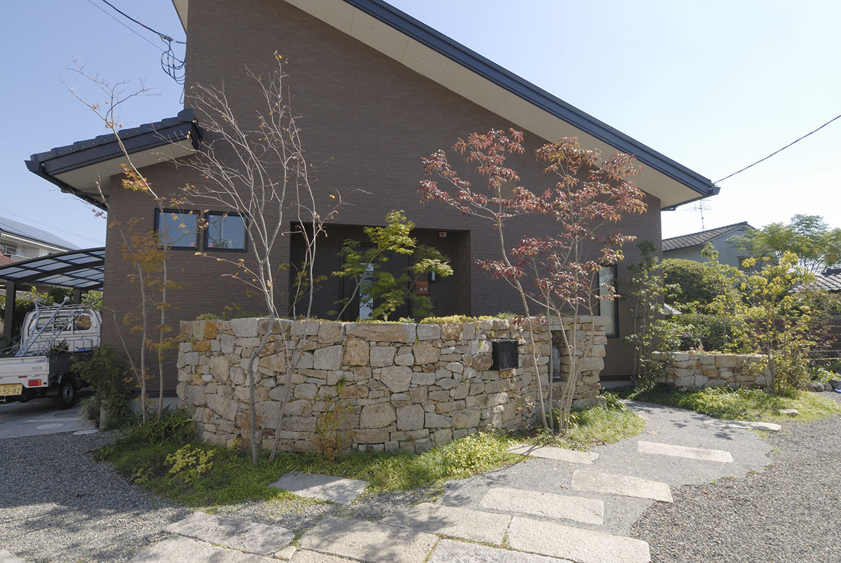 小割の石の庭