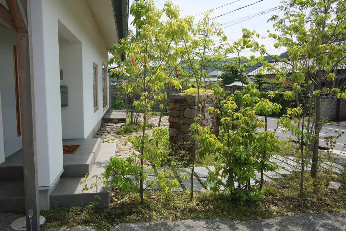小割の石の庭